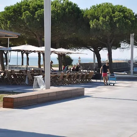 Magnifique T5, En Rez De Jardin, A 400m De La Plage Appartamento